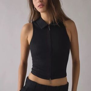 Urban Outfitters UO Ledia Fitted Seamed Zip-Front Vest Top Black Size S